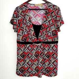 Notations 1X Diamond Abstract Print Pullover V-neck Scoop Panel Short Sleeve Top